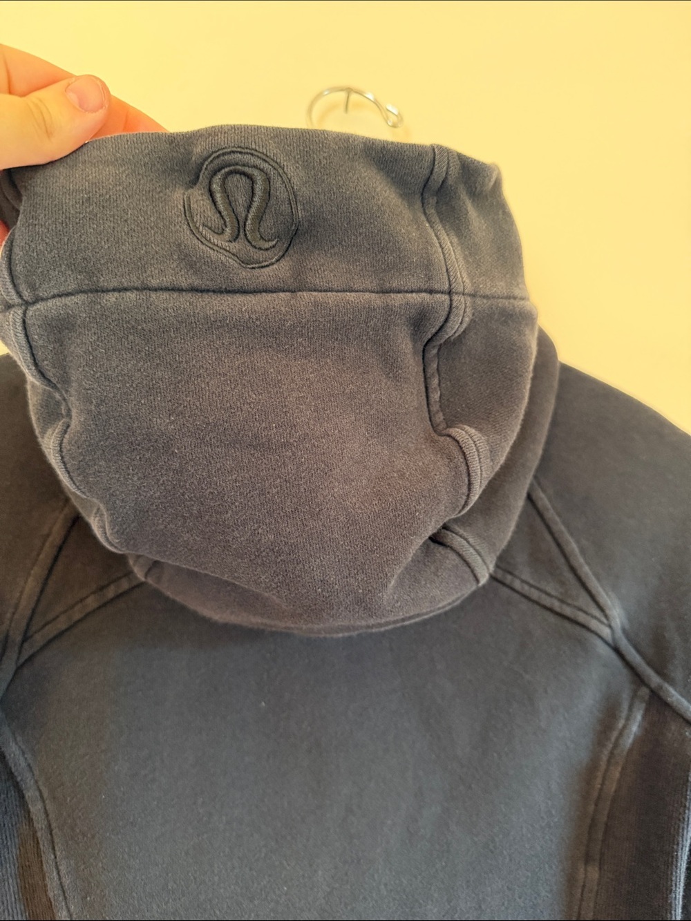 lululemon athletica Scuba Hoodie Black Full-Zip Hooded Sweatshirt sz 2 - Picture 9 of 11